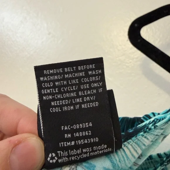 Disney Encanto Dress Torrid Womens 12/14 (0) La Casita Rainbow Tropical Pockets - Picture 10 of 10